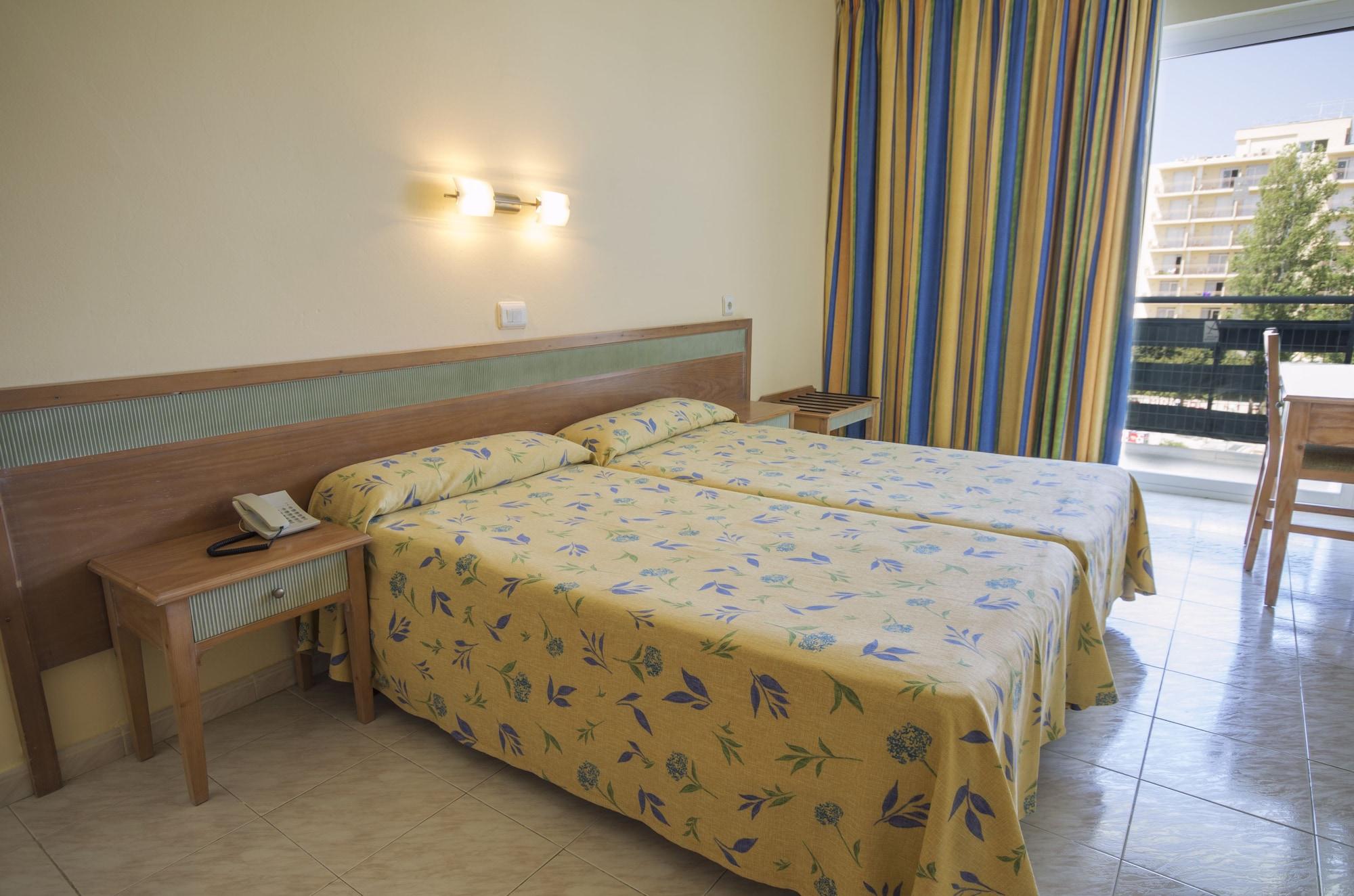 Azuline Hotel Pacific Sant Antoni de Portmany Dış mekan fotoğraf