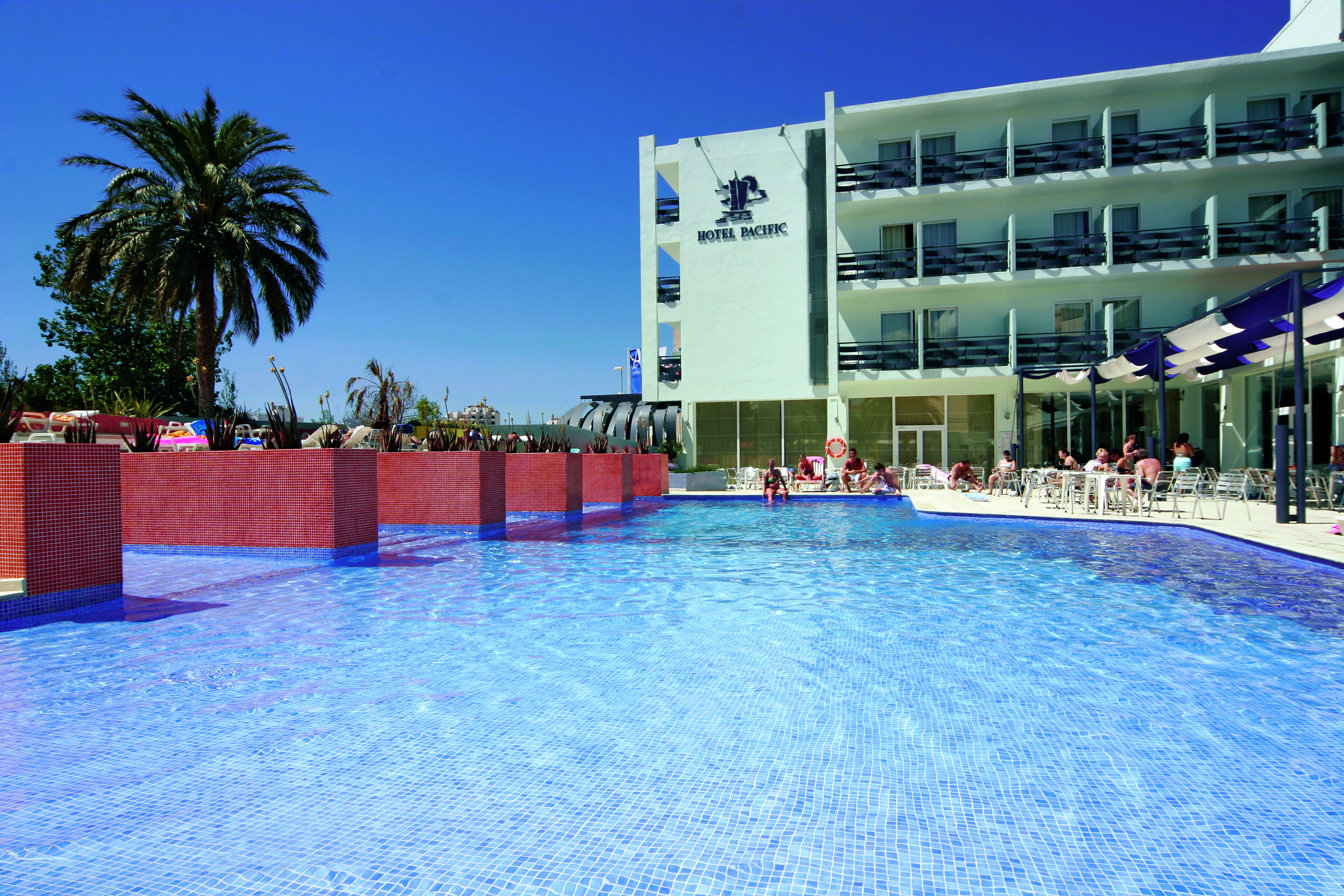 Azuline Hotel Pacific Sant Antoni de Portmany Dış mekan fotoğraf